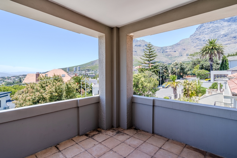 3 Bedroom Property for Sale in Oranjezicht Western Cape